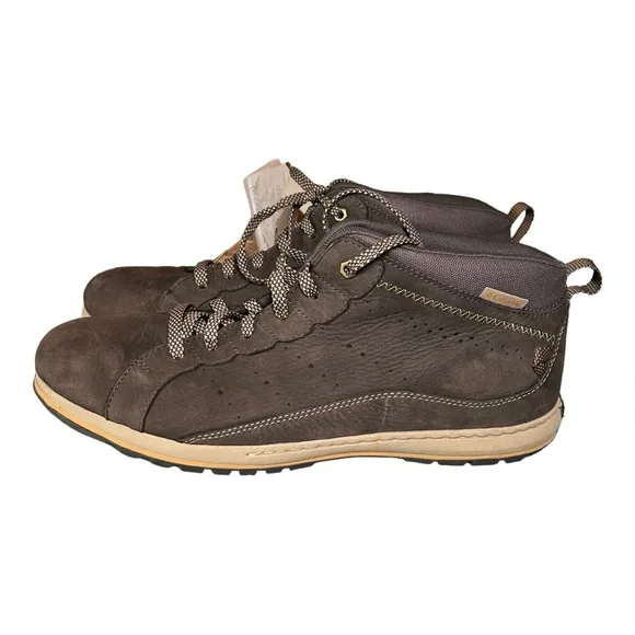 Columbia | Shoes | Columbia Mens Three Passes Chukka Boots 